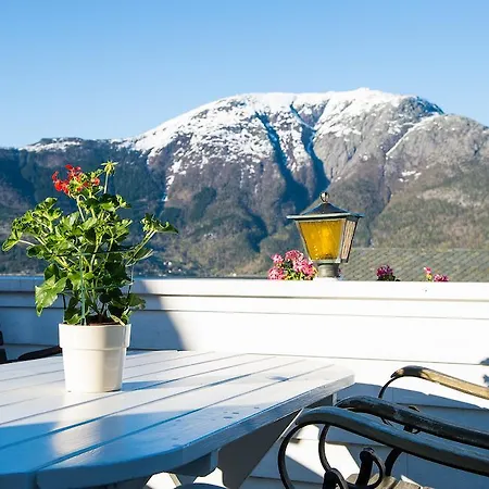 Utne Hotel מלון *