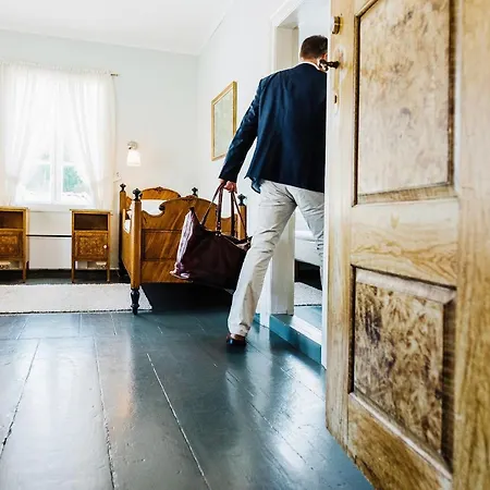 מלון Utne Hotel Utne